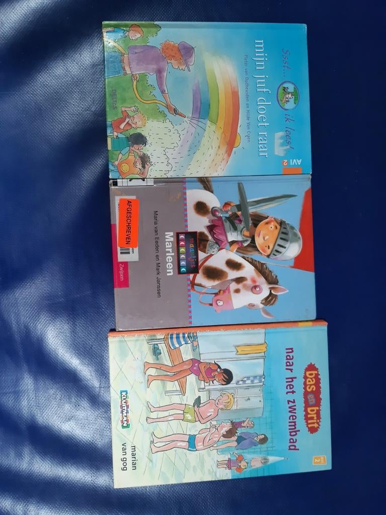 AVI 2 boeken, Ophalen of Verzenden, Zo goed als nieuw