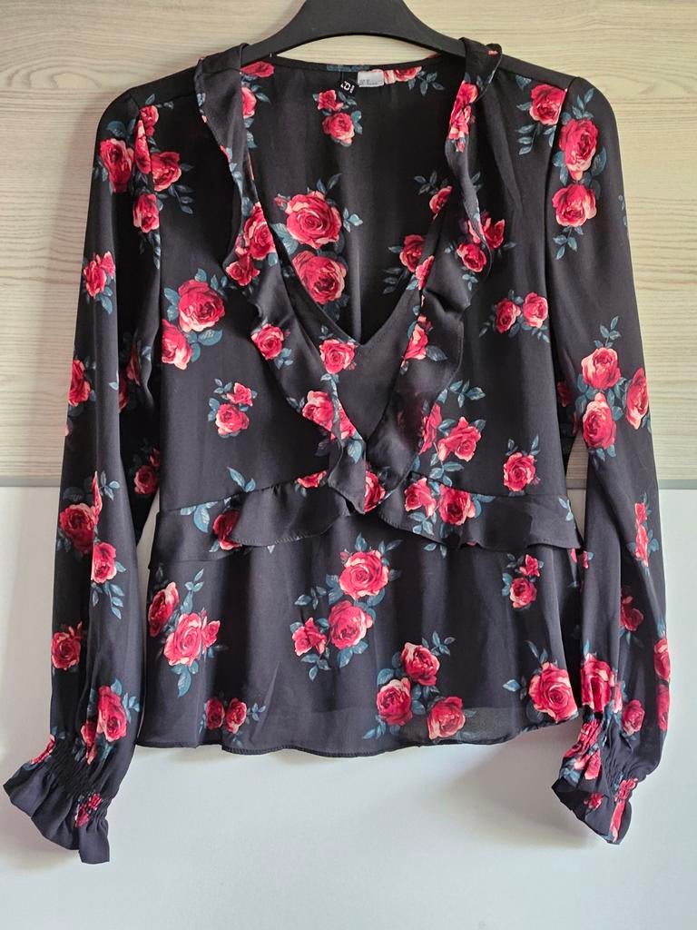 Blouse H & M. Mt 36, Kleding | Dames, Blouses en Tunieken, H&M, Zwart, Ophalen of Verzenden, Zo goed als nieuw