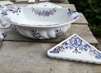 Frans hoekfonteintje, 2x hoekplanchet, zeepbakje, lampen ed, Ophalen, Zo goed als nieuw