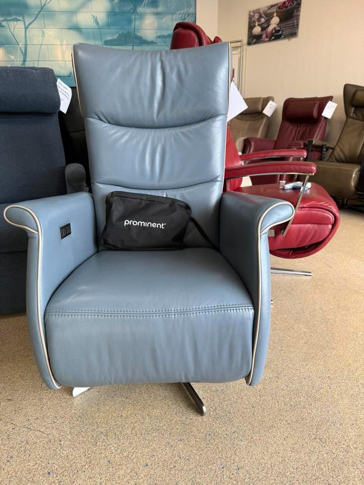 Prominent sta op elektrische relax stoel gratis bezorging, Huis en Inrichting, Fauteuils, Zo goed als nieuw, Leer, Ophalen of Verzenden