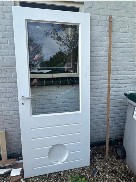 Buitendeur met kattenluik 93 x 209, Doe-het-zelf en Verbouw, Ophalen, Gebruikt, 80 tot 100 cm, Buitendeur