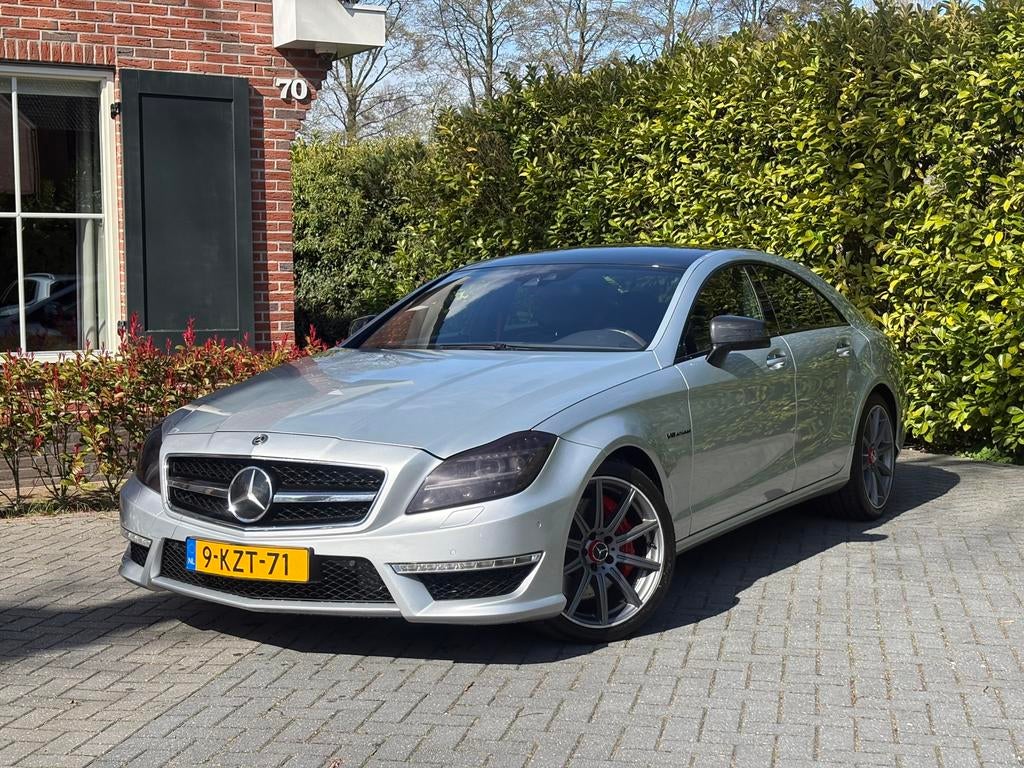 Mercedes-Benz CLS 5.5 Cls63 AMG AUT 2013 Grijs, 5461 cc, 1770 kg, 4 stoelen, 120 €/maand