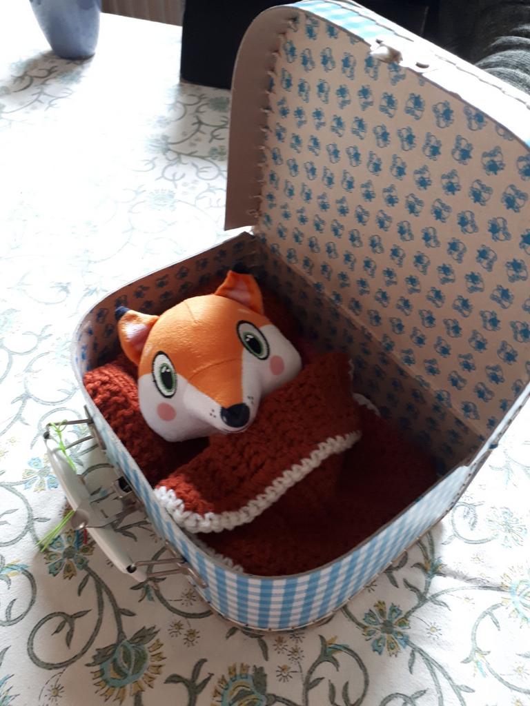 Kofferbedje met vos knuffeltje, Ophalen of Verzenden, Zo goed als nieuw