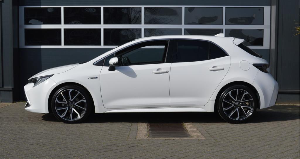 Toyota Corolla 1.8 Hybrid Executive | Volleder/LED/Camera/PD, Auto's, Toyota, 12 maanden, Gebruikt, 4 cilinders, Corolla