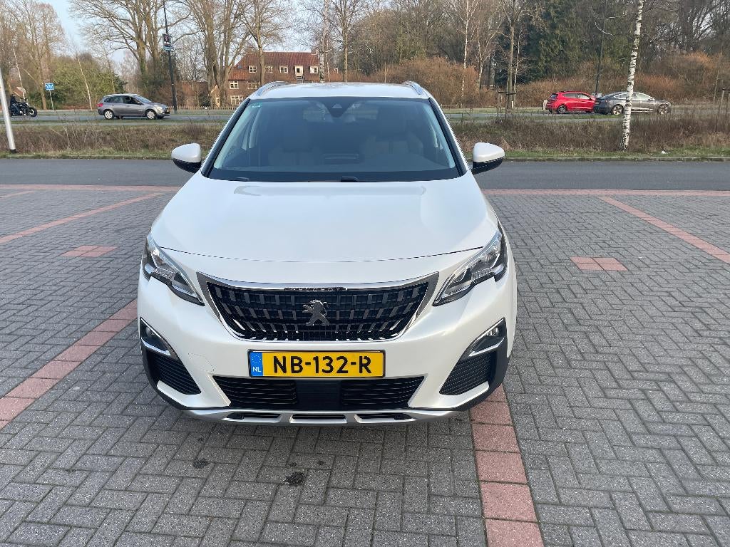 Peugeot 3008 1.2 130PK Première - 360 Camera - Trekhaak, Auto's, Euro 6, 1199 cc, Leder en Stof, Wit