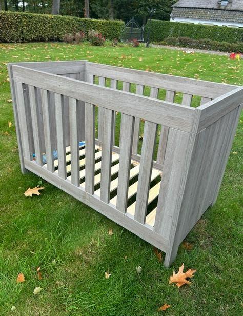 Ledikantje gratis op te halen, Kinderen en Baby's, Babywiegjes en Ledikanten, Zo goed als nieuw, Ledikant, Ophalen