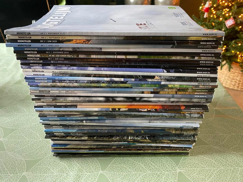 Hoogtelijn NKBV 2015-2025 - Klim- en Bergsport, Boeken, Tijdschriften en Kranten, Gelezen, Sport en Vrije tijd, Ophalen
