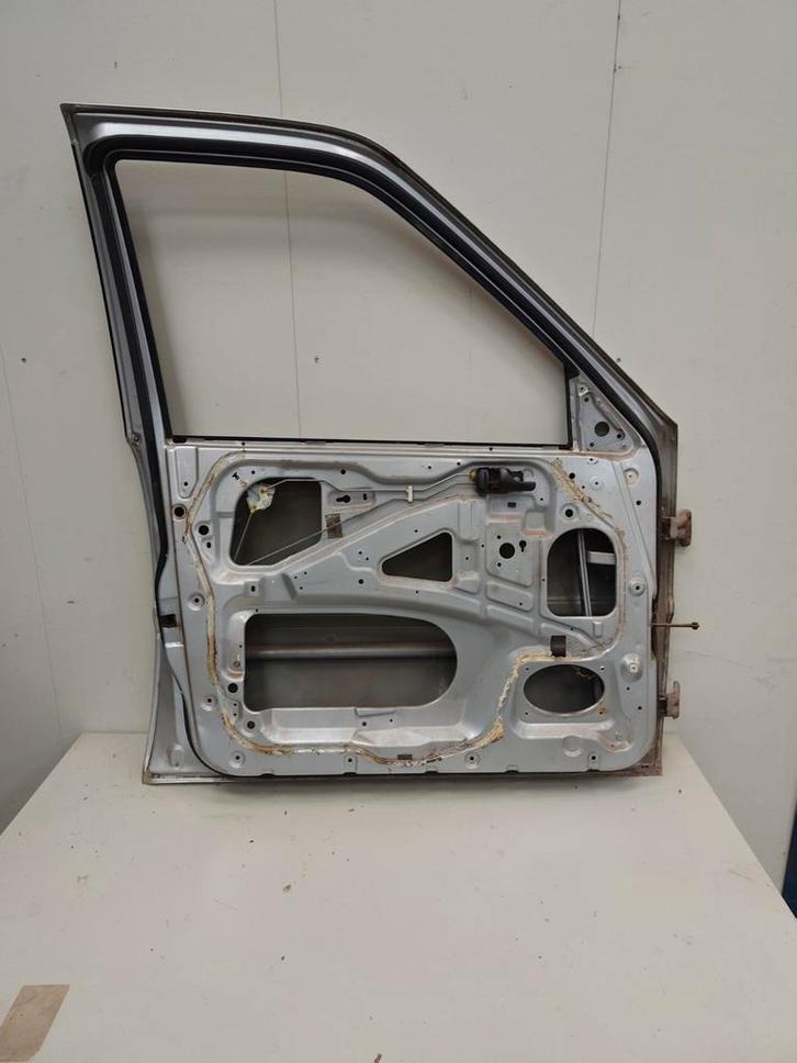 Deuren Nissan Terrano II R20, Auto-onderdelen, Carrosserie en Plaatwerk, Achterklep, Nissan, Achter, Gebruikt, Ophalen of Verzenden