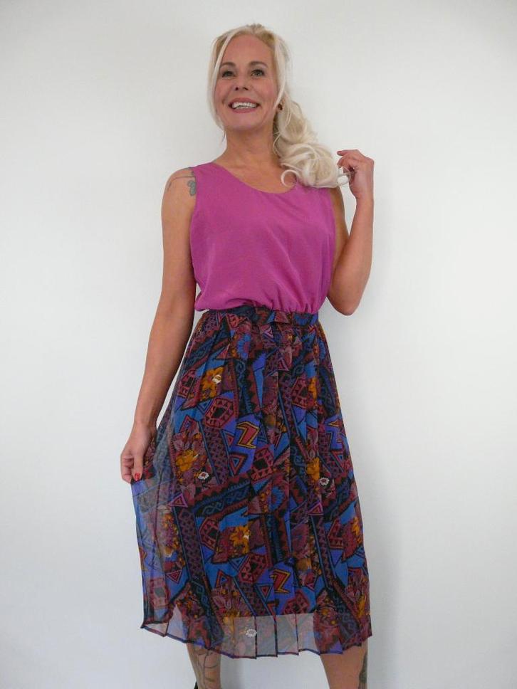 *Abfab Vintage Kleurrijke Jurk 42*, Kleding | Dames, Jurken, Zo goed als nieuw, Maat 42/44 (L), Roze, Knielengte, Ophalen of Verzenden