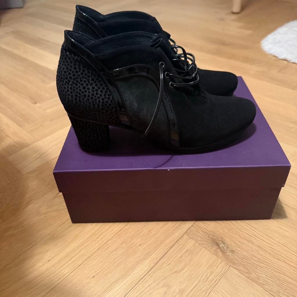 Poccopazza zwarte schoenen met hak, Kleding | Dames, Schoenen, Ophalen of Verzenden, Zo goed als nieuw, Zwart, Schoenen met hoge hakken