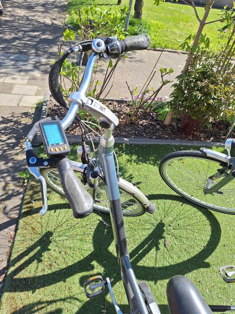 2x Qwic elektrische damesfietsen - Zeer goede staat, Fietsen en Brommers, Elektrische fietsen, Ophalen