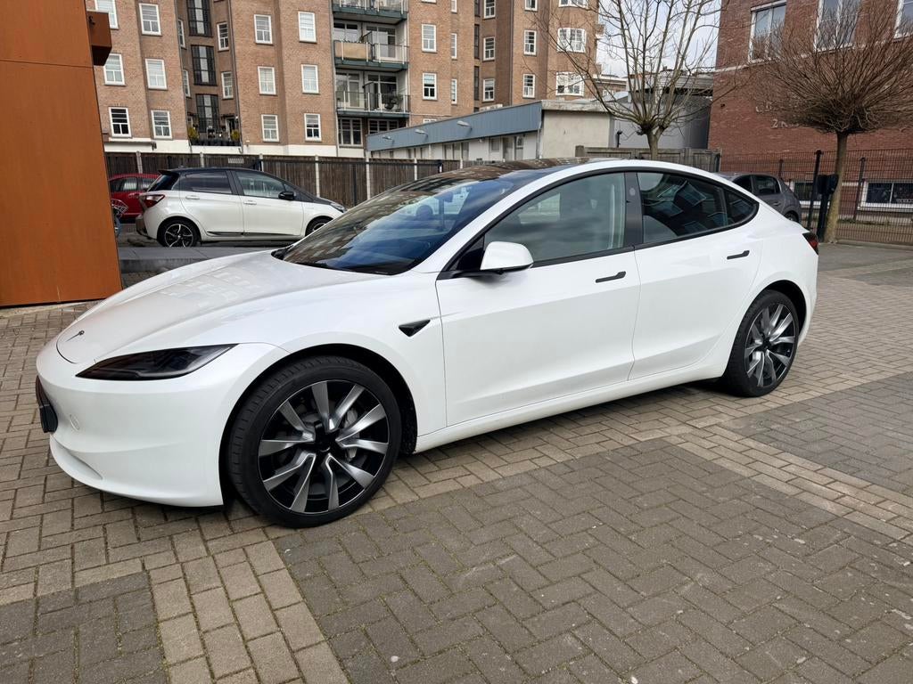 Tesla Model 3 2024 Wit/ 100% Battery, Auto's, Tesla, Automaat, Wit, Origineel Nederlands, Elektrisch