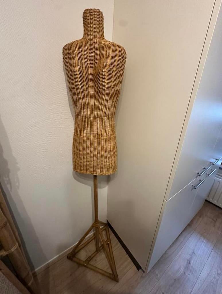 Rotan paspop, Hobby en Vrije tijd, Naaien en Fournituren, Ophalen, Zo goed als nieuw, Paspop