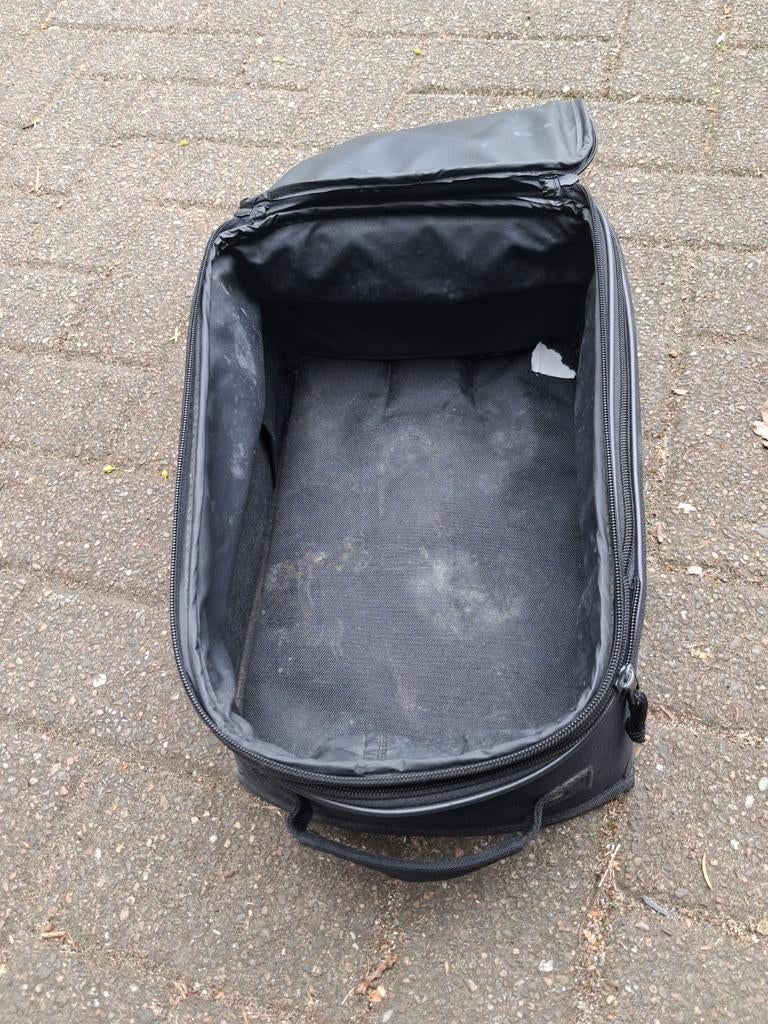 held tuareg magneet tanktas | Motoren Nijkerkerveen