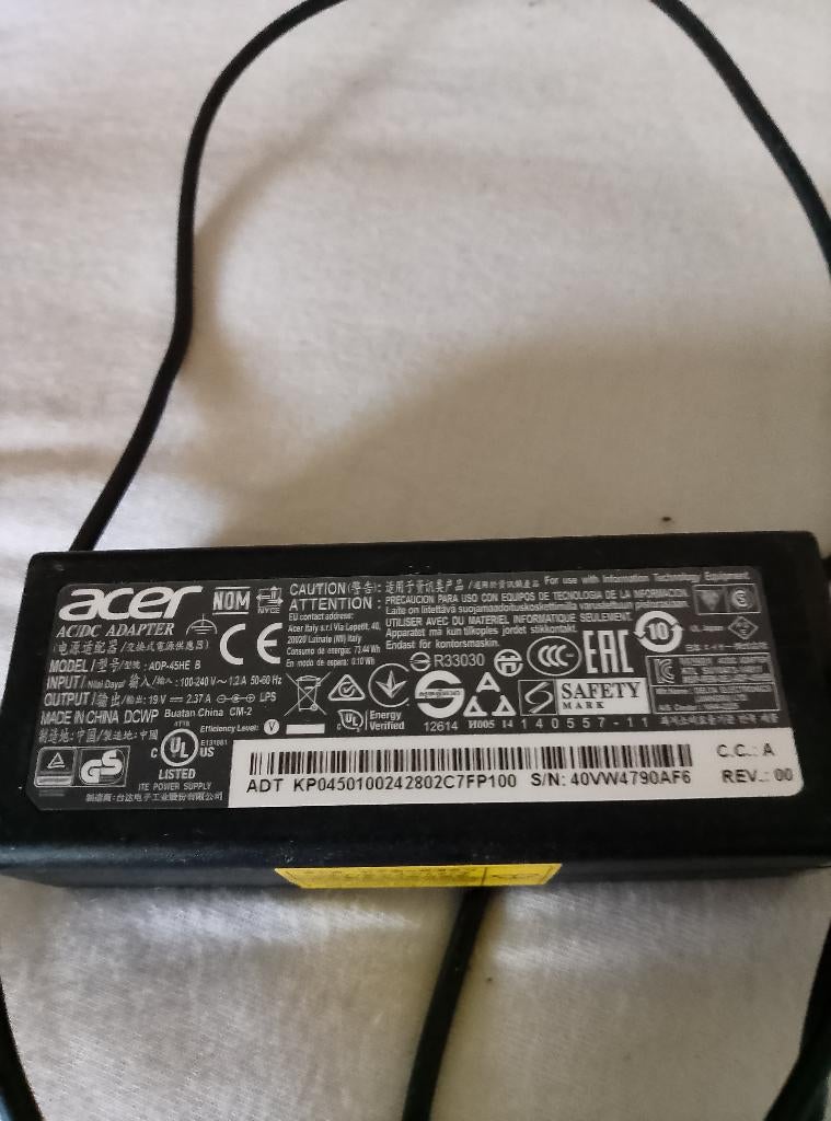 Acer AC/DC‑adapter, Computers en Software, Laptop-opladers, Ophalen of Verzenden, Zo goed als nieuw, Acer