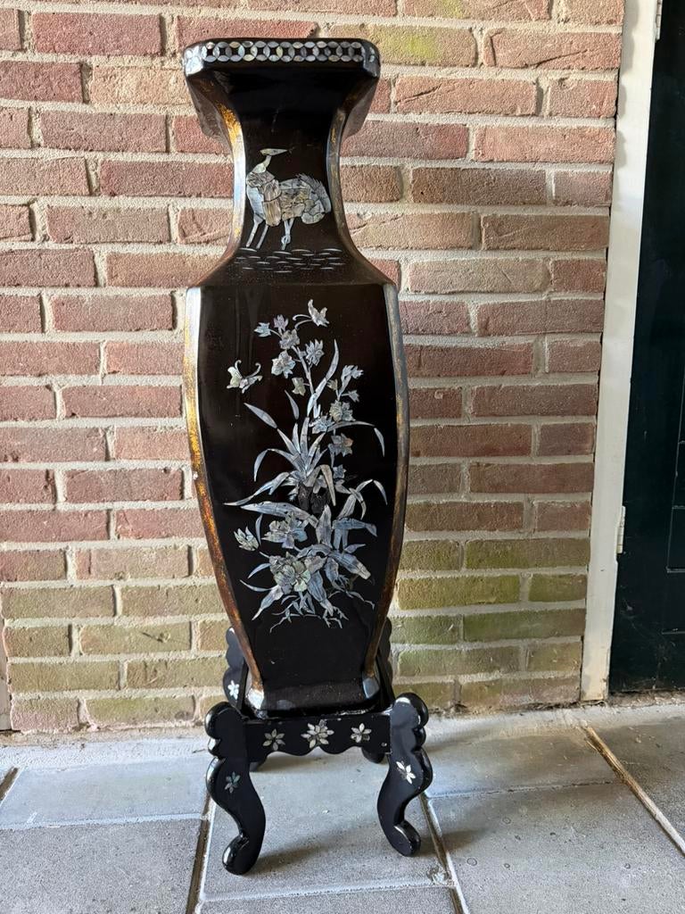 Chinese vaas (zijde), Huis en Inrichting, Woonaccessoires | Vazen, Ophalen, Overige materialen, Gebruikt, Zwart