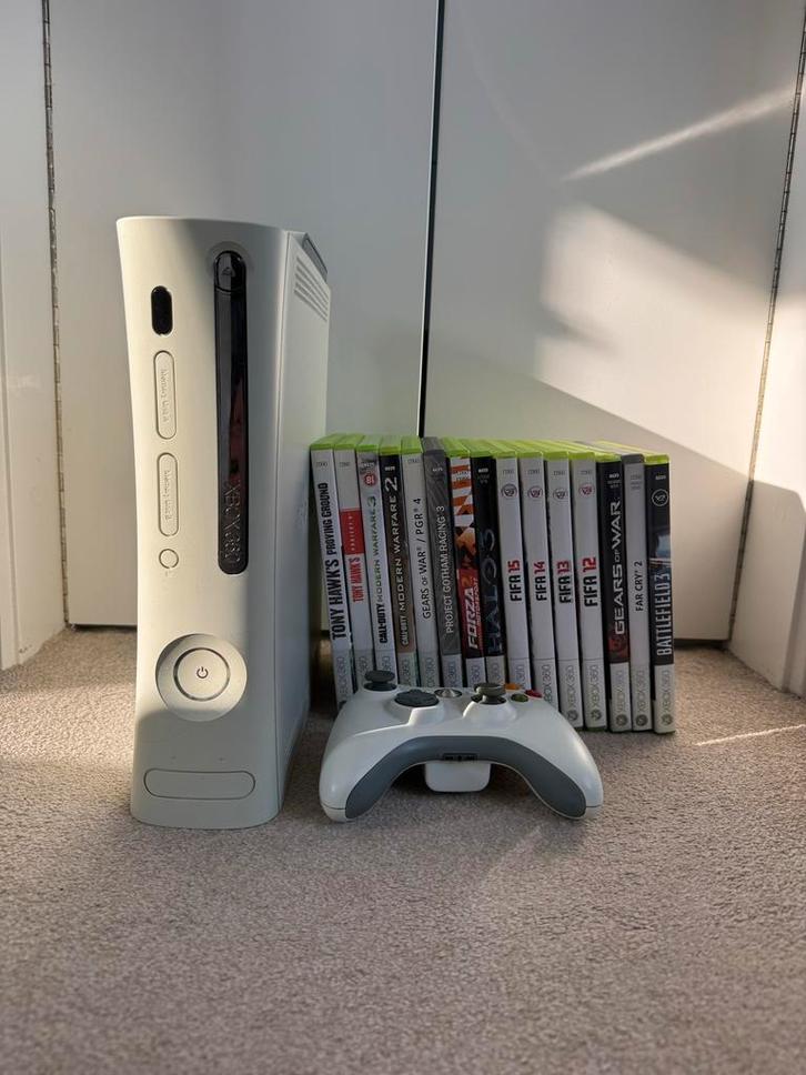 Xbox 360 console met controller en 15 games, Spelcomputers en Games, Spelcomputers | Xbox 360, Gebruikt, 360 Pro of Premium, Met 1 controller