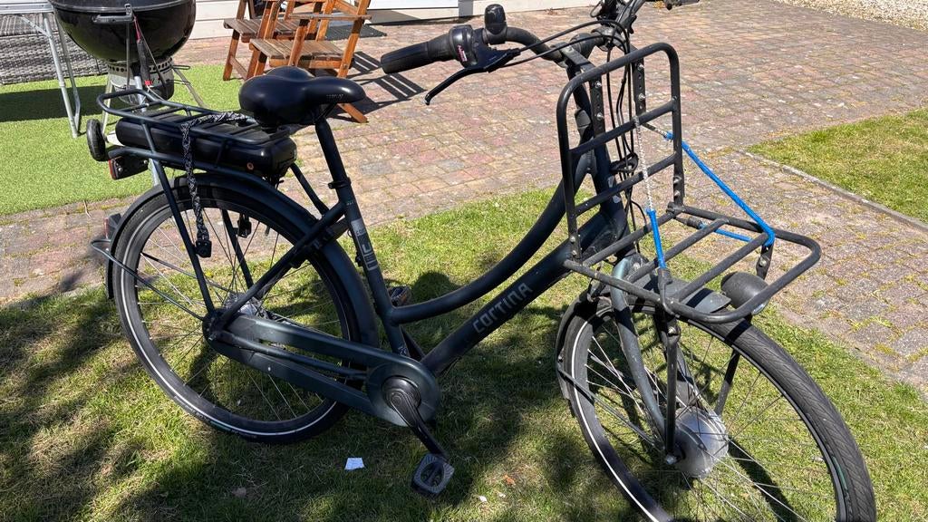 Cortina U1E-bike mt 2 accu's en lader elektrisch vd probleem, Ophalen, Minder dan 30 km per accu, Gebruikt, Cortina