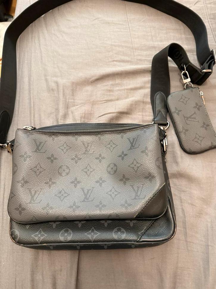 Louis Vuitton Trio Messenger Tas, Sieraden, Tassen en Uiterlijk, Tassen | Schoudertassen, Gebruikt, Overige merken, Zwart, Leer