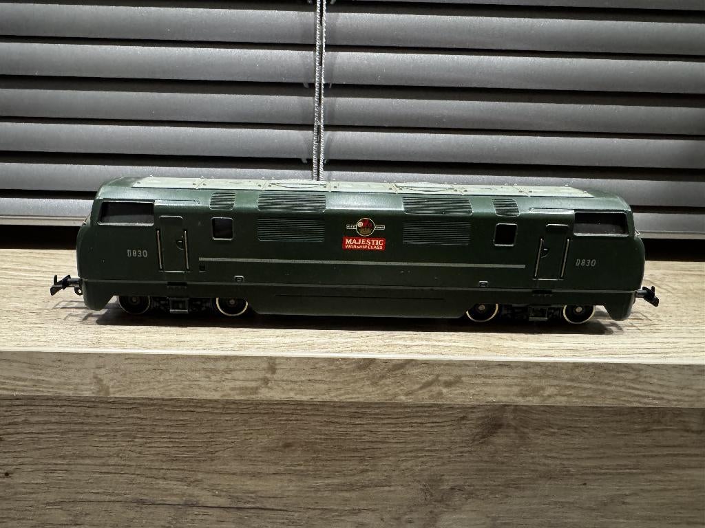 Märklin Hamo 8373 lok D830 “Majestic” – H0 – Warship Class, Hobby en Vrije tijd, Modeltreinen | H0, Gebruikt, Ophalen of Verzenden
