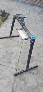 GRATIS Tacx montagestandaard voor snelspanner, Ophalen