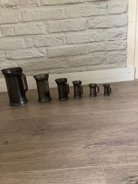 Serie/set kannetjes van tin, Antiek en Kunst, Antiek | Tin, Ophalen of Verzenden