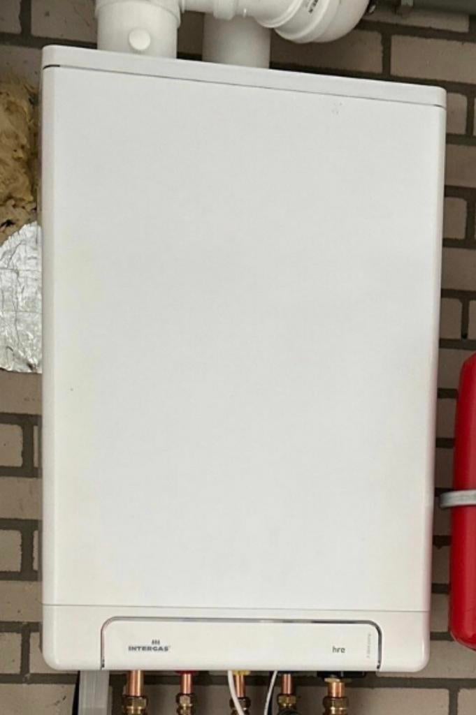 Intergas kombi kompakt hre 28/24 cv ketel bj 2020 cw4, Doe-het-zelf en Verbouw, Verwarming en Radiatoren, Ophalen, 30 tot 80 cm
