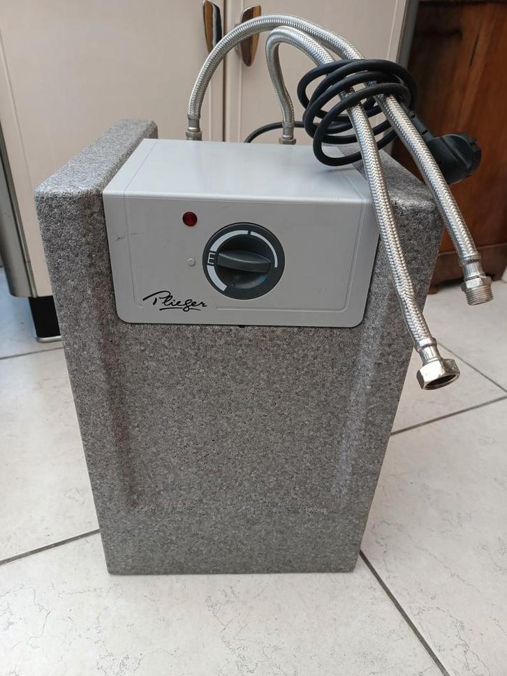 Plieger 15 liter close-in hotfill keukenboiler, Doe-het-zelf en Verbouw, Geisers en Boilers, Boiler, Minder dan 20 liter, Ophalen