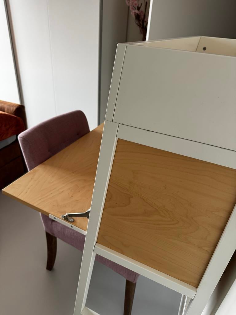 Ikea bureau/secretaire voor kleine ruimtes, Huis en Inrichting, Ophalen, Zo goed als nieuw