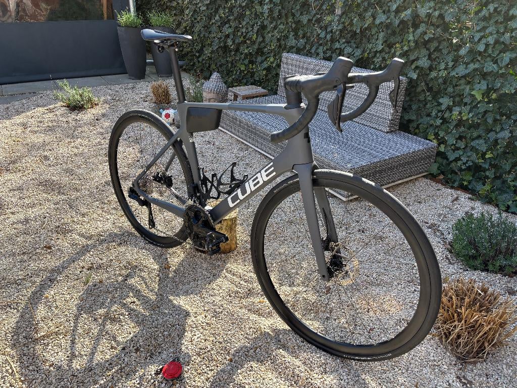 Cube Agree C:62 - 105 Di2 - 2023, 28 inch, Carbon, Heren, Zo goed als nieuw