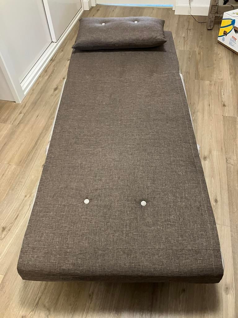 2 slaapbanken, Ophalen, Zo goed als nieuw, Eenpersoons, 90 cm