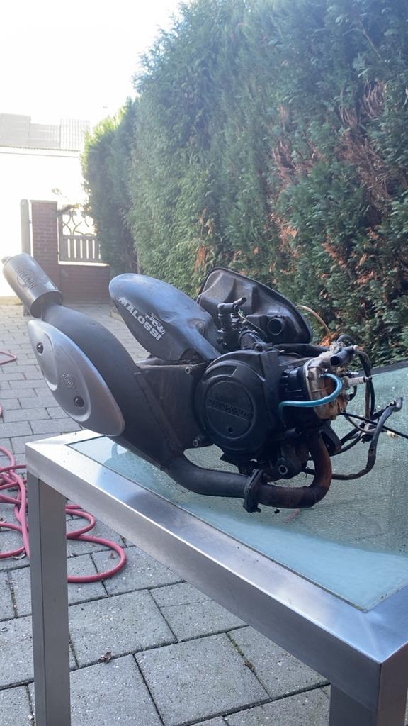 Gilera runner 70cc blok, Fietsen en Brommers, Scooters | Piaggio, Zo goed als nieuw, Zip, Benzine, Ophalen