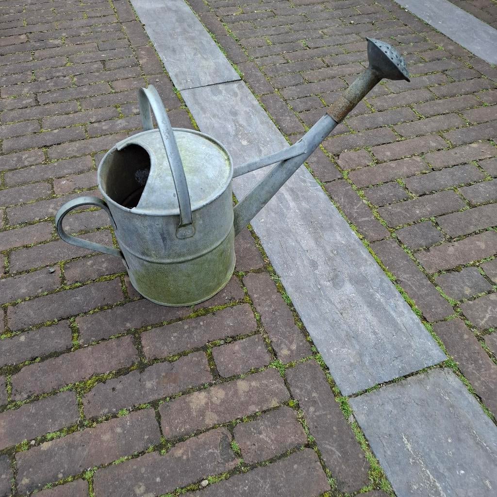 Zinken gieter, Tuin en Terras, Ophalen of Verzenden, Gebruikt, Metaal