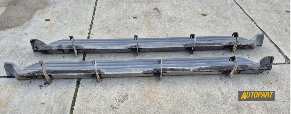 Chevrolet Avalanche runningboard 2007-2013, Auto-onderdelen, Gebruikt, Info@gm.com, Chevrolet, Ophalen of Verzenden