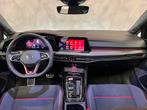 Volkswagen GOLF 2.0 GTI CLUBSPORT|301PK|PANO|CAM|HUD|KEYLESS, 4 cilinders, 1984 cc, Alcantara, Zwart