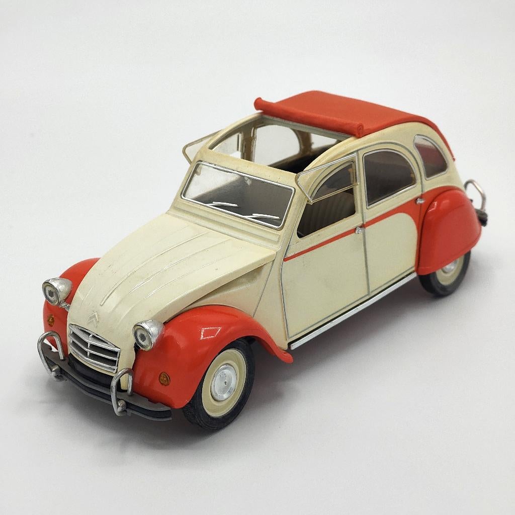 Ancienne polistil voiture citroën 2cv raid afrique 1973 - Collection