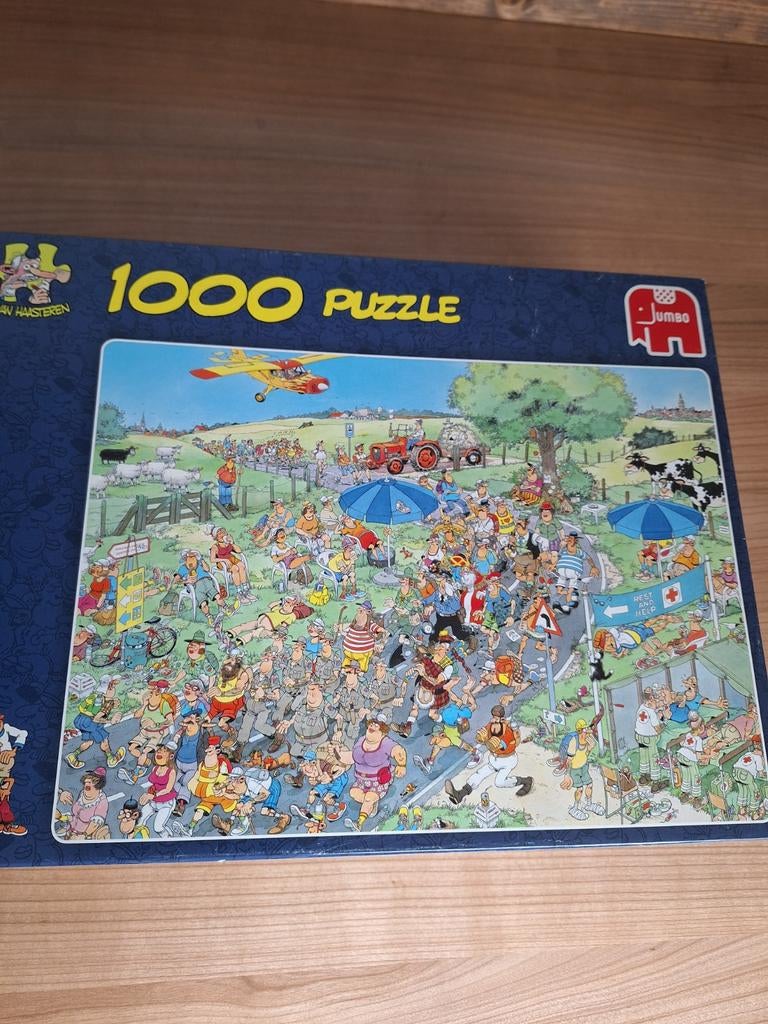 Van Haasteren puzzel 1000 stukjes Vierdaagse., Hobby en Vrije tijd, Denksport en Puzzels, Ophalen, 500 t/m 1500 stukjes, Zo goed als nieuw