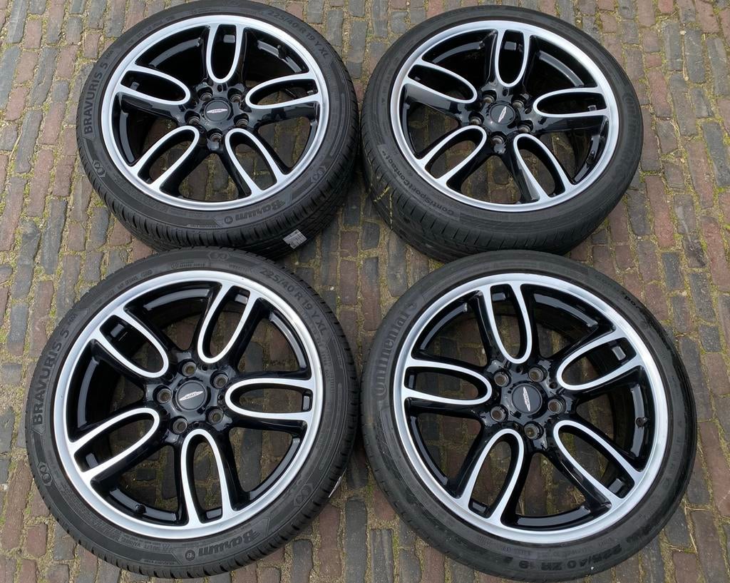 19” Mini countryman R60 JCW velgen + zeer goede 225/40 R19, 19 inch, Banden en Velgen, Ophalen of Verzenden, Zomerbanden