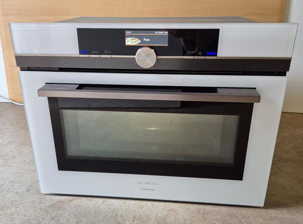 Luxe Siemens Blacksteel ( wit) combi oven/magnetron met WIFI, Zo goed als nieuw, Oven met grill, Inbouw, 45 tot 60 cm