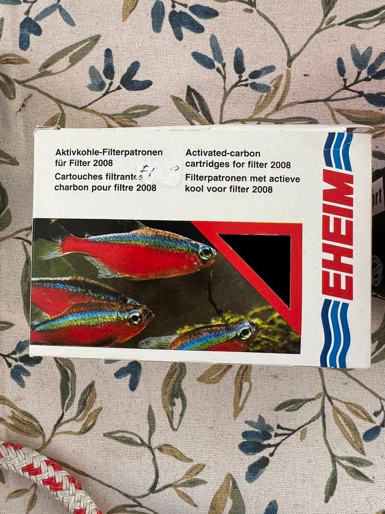 Doosje met 1spons voor aquariumpomp Eheim, Dieren en Toebehoren, Vissen | Aquaria en Toebehoren, Ophalen, Nieuw