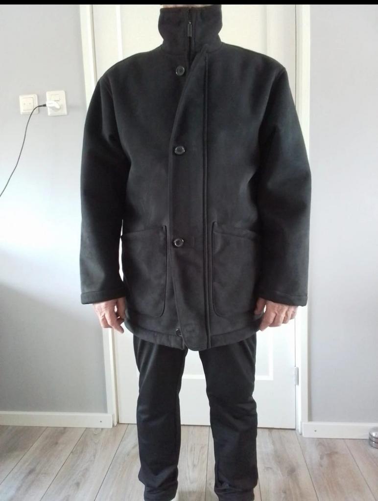 Te koop zeer nette jas, Kleding | Heren, Ophalen of Verzenden, Zo goed als nieuw, Zwart