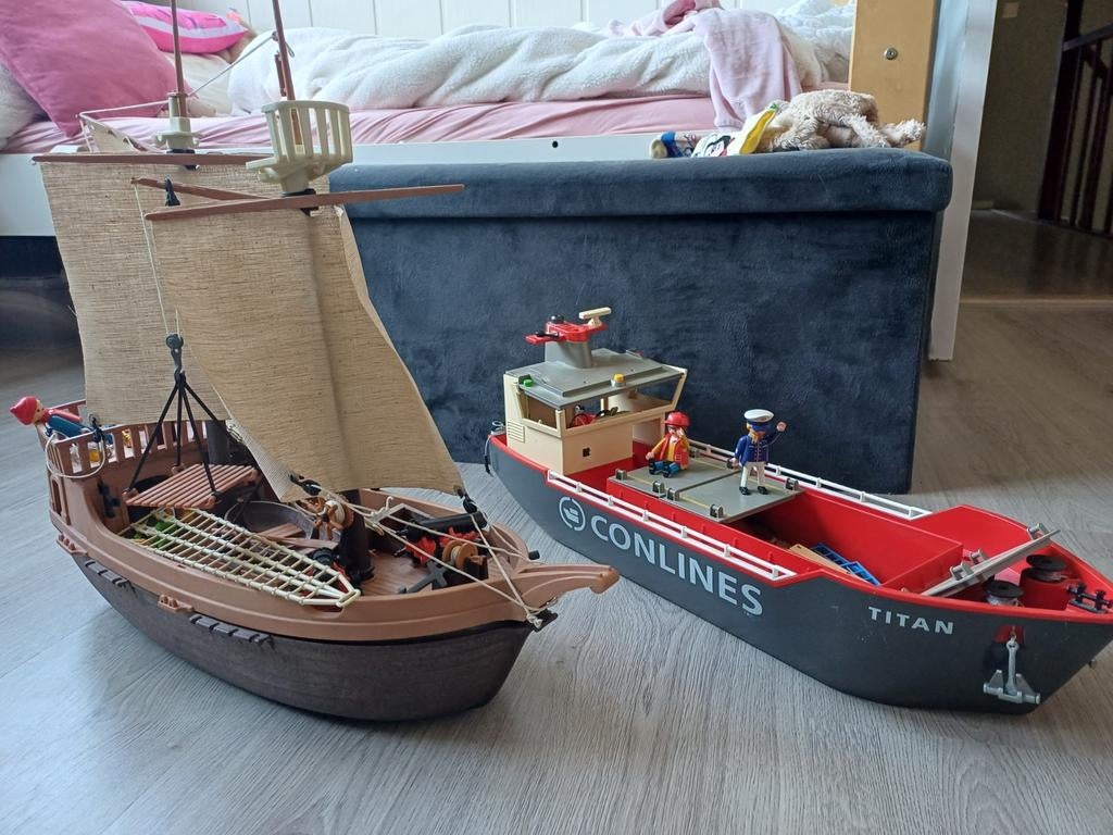 Playmobil Boten: Piratenschip en Vrachtschip, Ophalen, Gebruikt, Jongen of Meisje