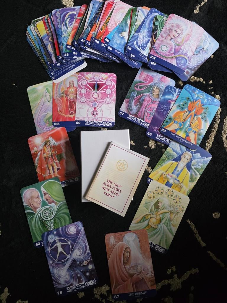 Aura-Soma Tarot: Unieke en Complete Set, Boeken, Pamela Matthews, Tarot of Kaarten leggen, Ophalen of Verzenden, Zo goed als nieuw