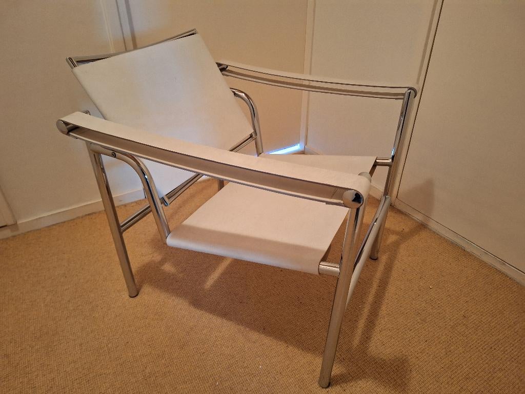 Cassina Lc1 Le Corbusier fauteuil, Ophalen, Gebruikt, Minder dan 75 cm, Leer