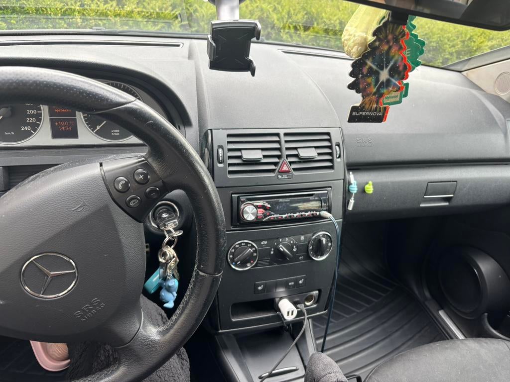 Mercedes A160 2012 –rijdt> export> klusser >scherp geprijsd, Auto's, Mercedes-Benz, Particulier, A-Klasse, Bluetooth, Centrale vergrendeling