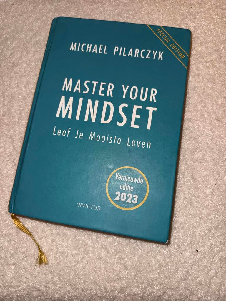 Master Your Mindset - Leef Je Mooiste Leven (2023 editie), Ophalen of Verzenden, Zo goed als nieuw