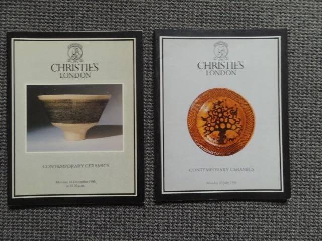 2 catalogi contemporary ceramics Christies London, Verzenden, Gelezen, Overige onderwerpen