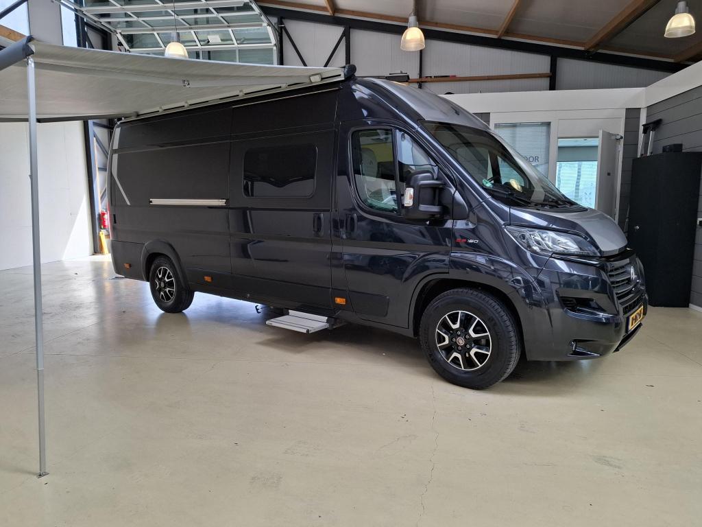 2018 Bavaria 640 Enkele Bedden 2x Airco Zonnepaneel 67000Km, Luifel, Buscamper of Camperbus, Ringverwarming, Koelkast