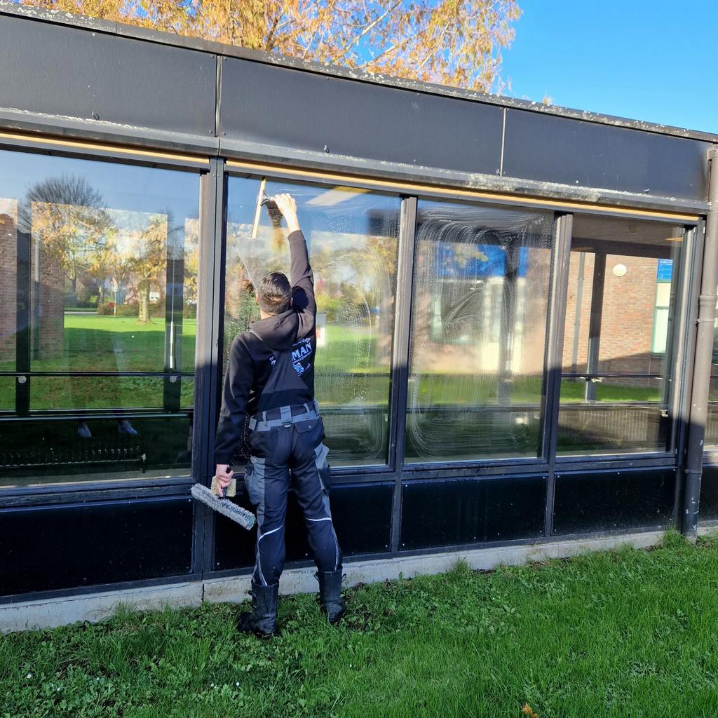 Glazenwassers gezocht / schoonmakers gezocht, 33 - 40 uur, Overige niveaus, Starter, Overige vormen