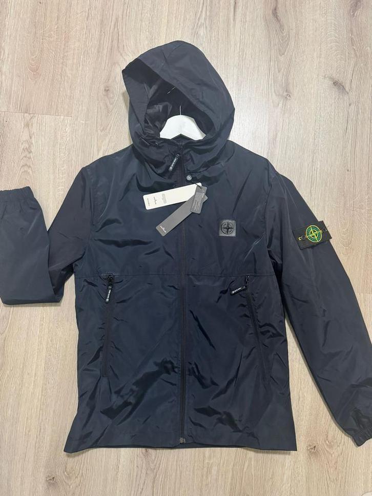 Stone  Jas Zwart Maat S - Nieuw met labels, Kleding | Heren, Jassen | Zomer, Nieuw, Maat 46 (S) of kleiner, Zwart, Ophalen of Verzenden